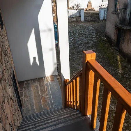 Casa das Ruas (Xisto Sentido®) *